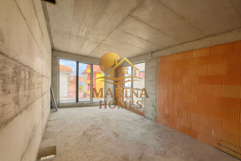 Продава се Двустаен апартамент в Царево - 65 кв.м за 654 €/кв.м - Снимка #2