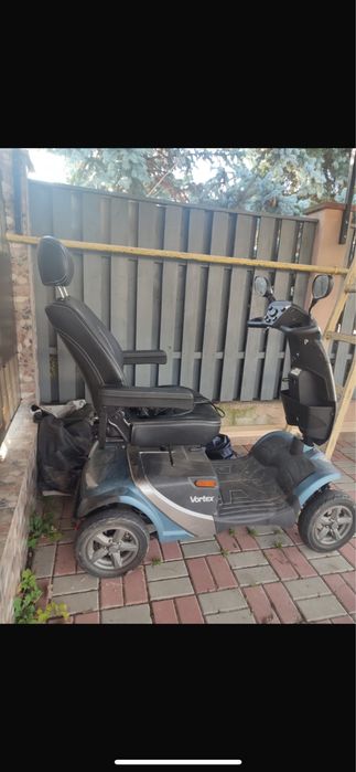 Motoscuter de persoane in vârstă