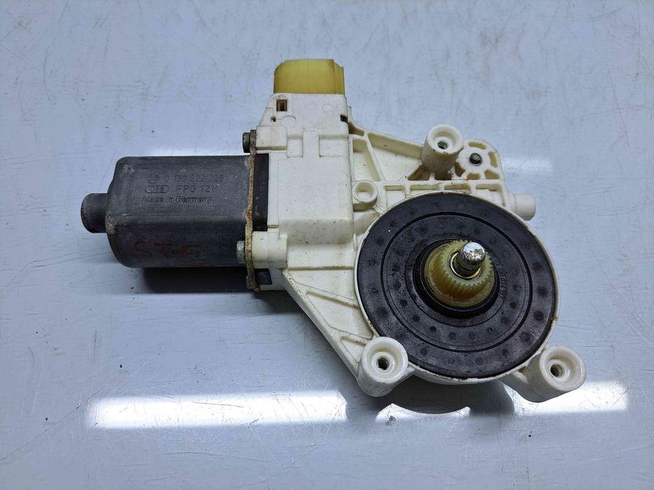 Motoras geam stanga fata Bmw 3 (E90) [Fabr 2005-2011]