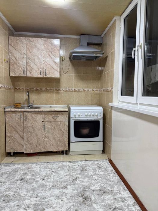 Uy sotiladi 2 xonali 4etaj