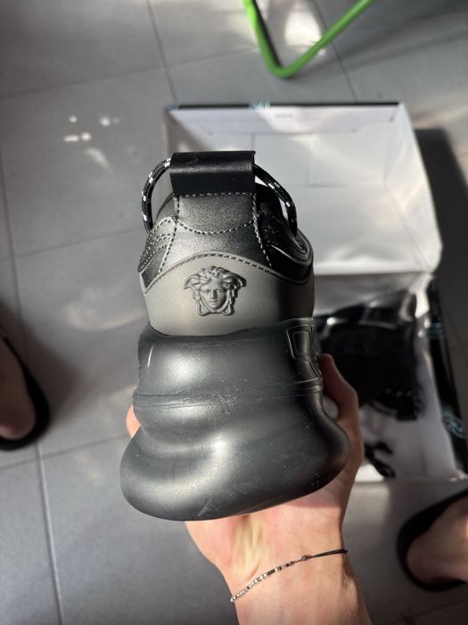 versace chain reaction 43
