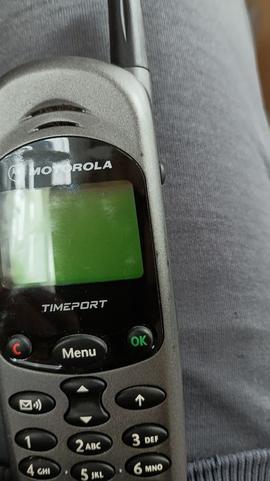 Motorola Timeport L7089 Triband – ретро телефон с кутия