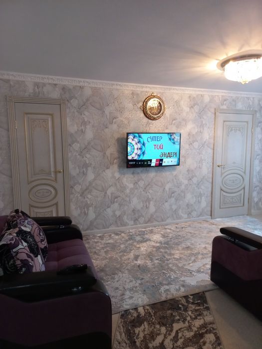 С КОНДИЦИОНЕРОМ  3 ком кв посуточно Новостройка,Цем.пос