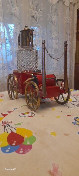 Decantor lichior mașină de pompieri cutie muzicală