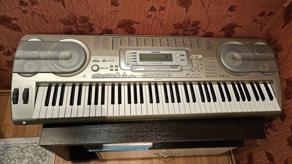 Синтезатор Casio