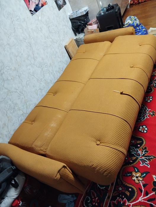 Диван раскладной в отличном состоянии