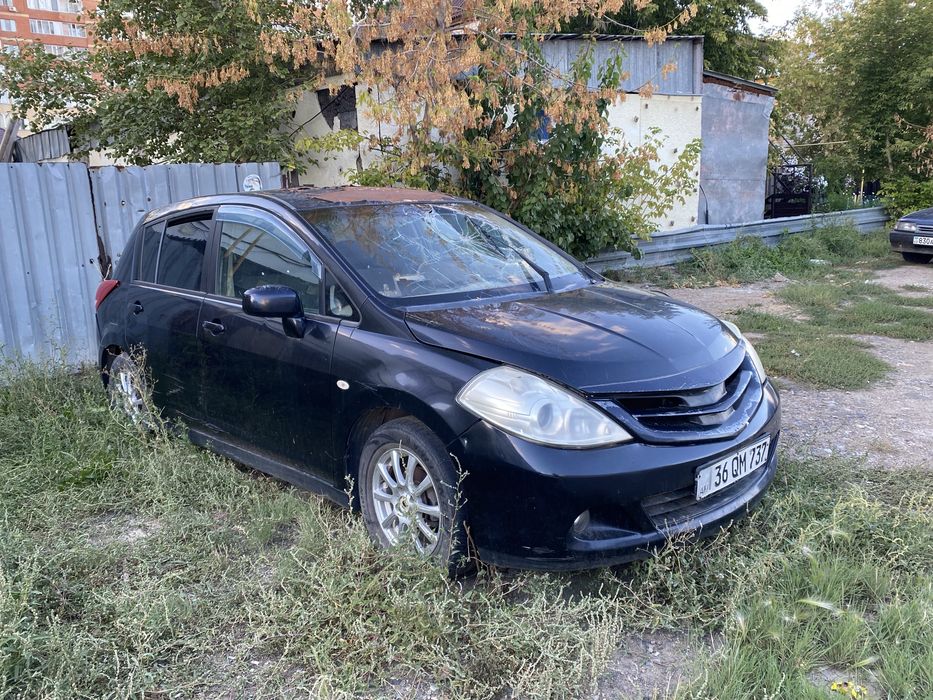 Разбор ниссан тиида