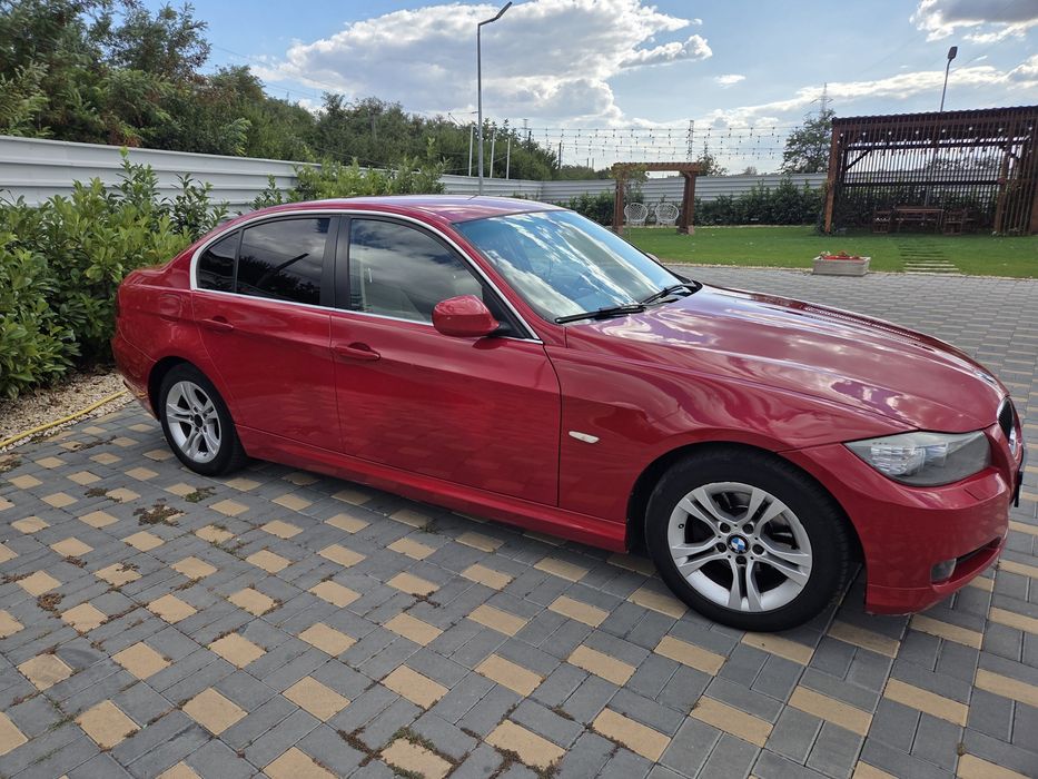 Bmw e 90 din 2011 benzina