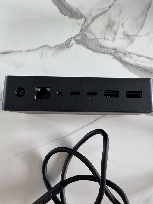 Microsoft Surface Dock 2