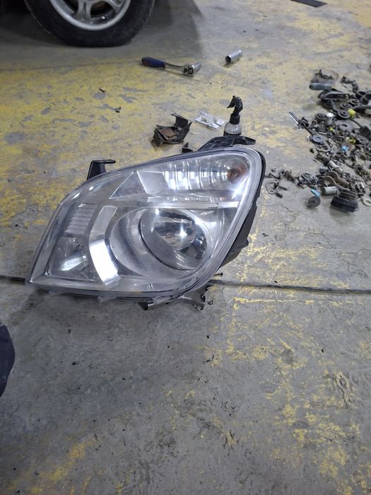Фара на шевролет кобольт левая в хорошем состоянии