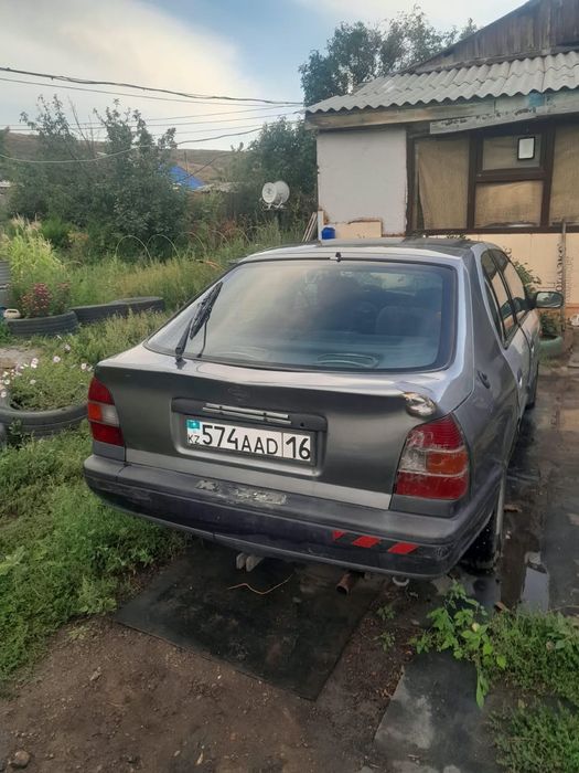 Продам  машину. Ниссан.
