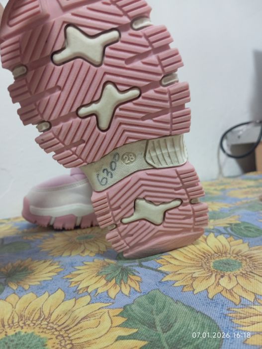 Продам детскую обувь