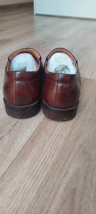 Продам мужскую обувь