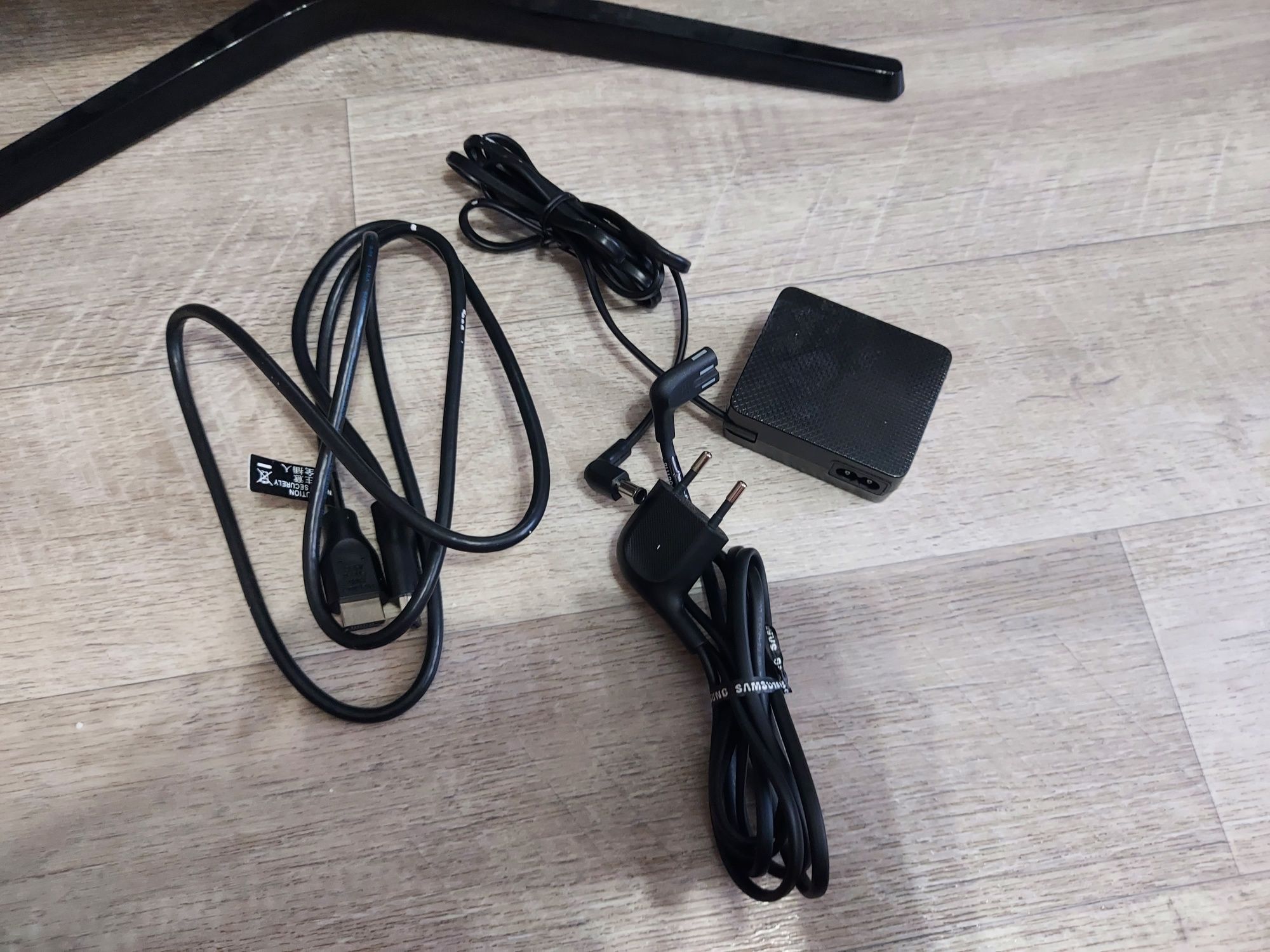 Монитор Samsung Odyssey CRG5 144hz: 7 000 тг. - Мониторы Экибастуз на Olx