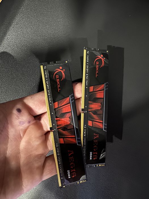 Vand 16 GB RAM DDR4 2666 mhz CL19