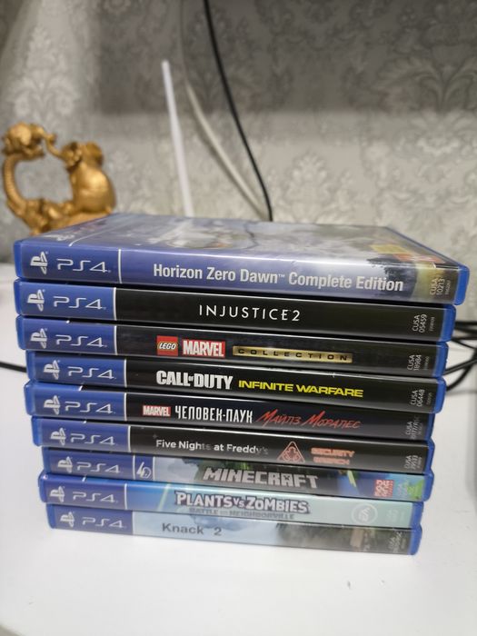 Ps 4 slim 500 Gb 2 геймпада