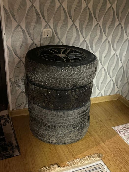 Титанки с покрышками