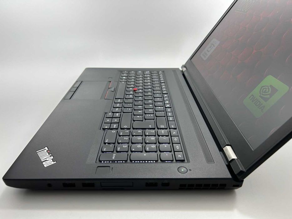 Lenovo P70  i7 64gb 1.5 TB display MARE 17  nVidia gaming Garantie 1AN