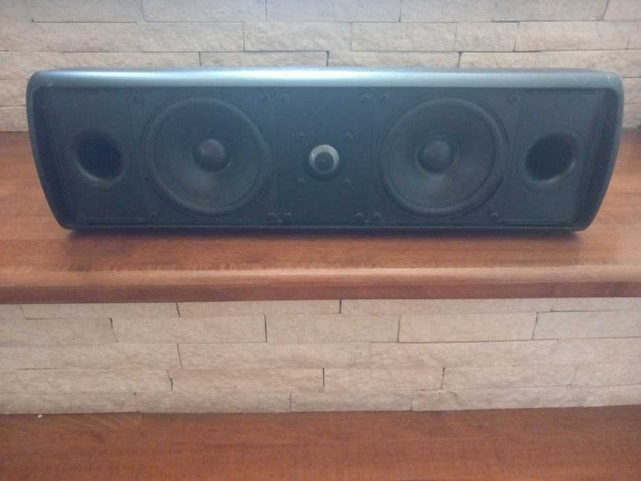 Centru Canton AV700
