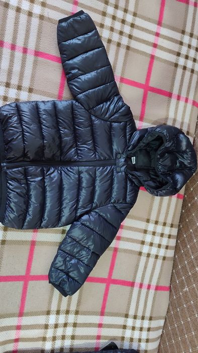 Продам демисезонный костюм