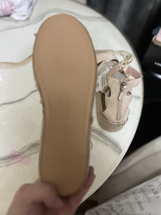 Босоножки новые страдивариус испания