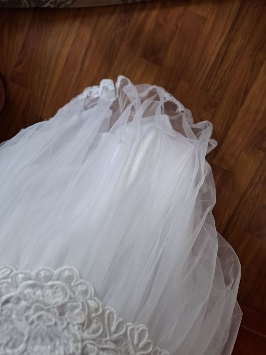 Rochie de mireasă foarte decentă