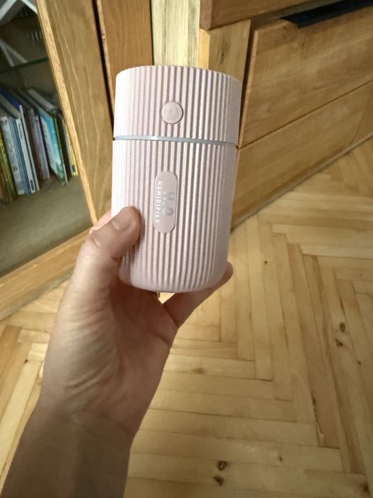 Umidificator cu lumini