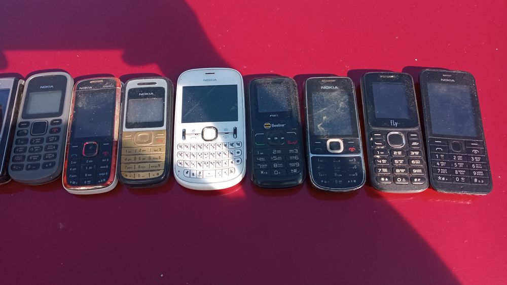 Корпуса телефонов