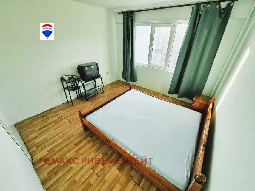 Дава се под наем Двустаен апартамент в Русе, Родина 2 - 64 кв.м за 255 € - Снимка #5