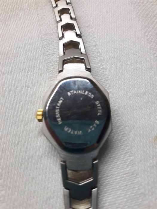 Намален на 10лв Дамски часовник за ръка