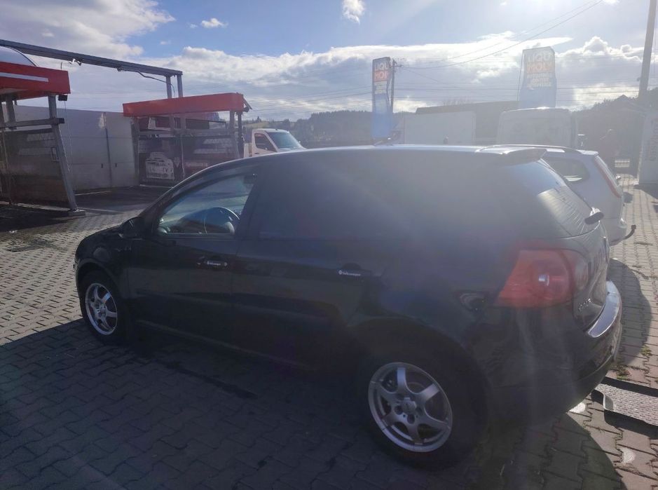 VOLKSWAGEN Golf 2005 — imagine 7