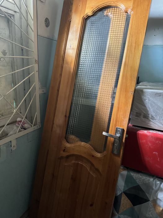 Двери из натурального дерева