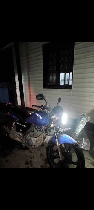 Продам японский мотоцикл Сузуки