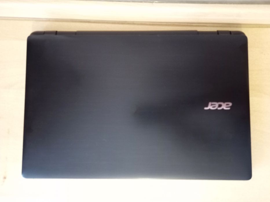 Ноутбук Acer es1. Window 10