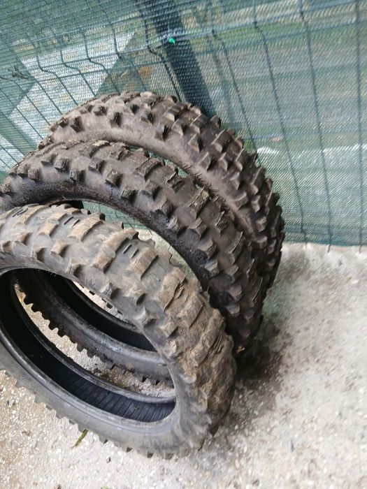 Vând cauciucuri cross 140 80 18 și 90 10 21
