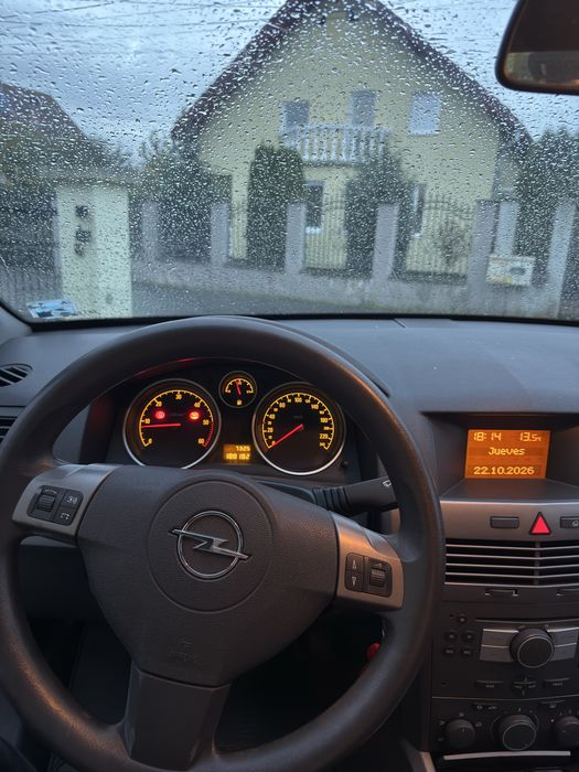 Opel astra H 2004