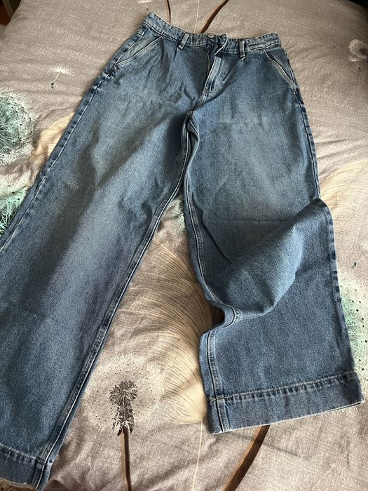 Дамски дънки-широк крачол