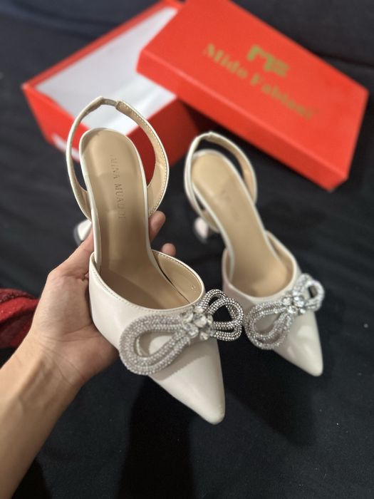 Туфли не совсем высокие очень хорошего качества