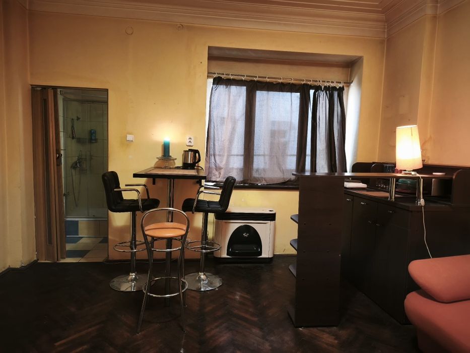 Particular, garsoniera cochetă Cotroceni, parter/p+2, 27 mp