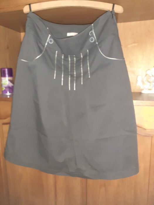 Vând fustă subțire de vară pentru femei