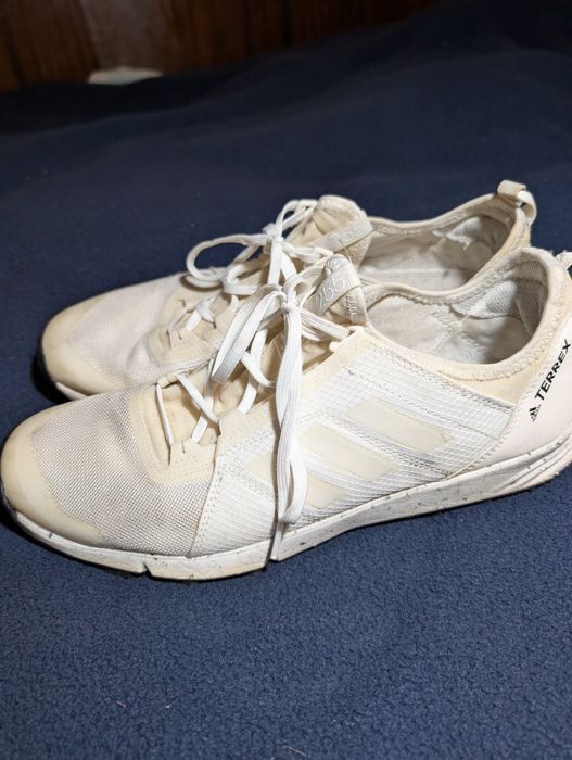 Адидас terrex 43 white мъжки