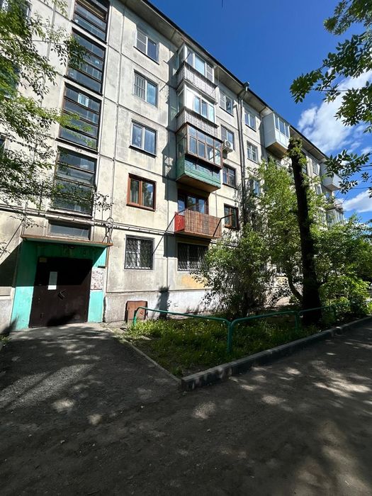Продаётся 2- х по ул. Бурова