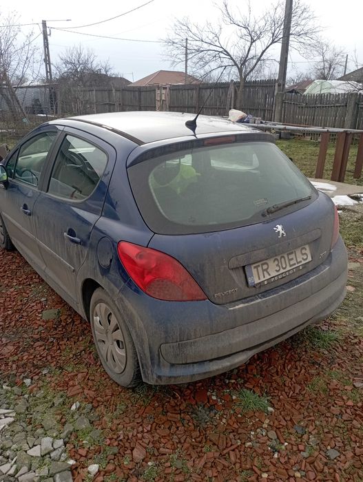 Vând autoturism Peugeot 207 hdi