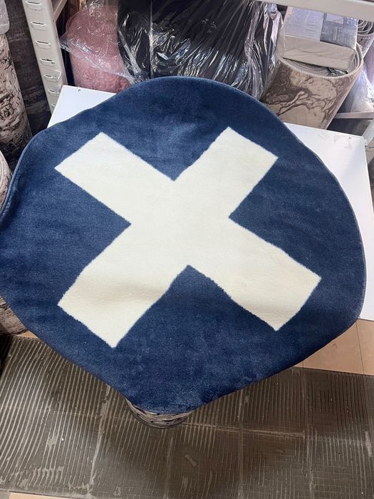 Кръгъл килим фи 133