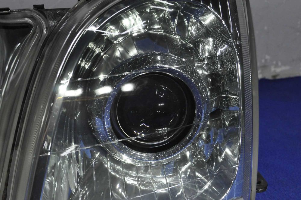 ФАРА левая Lexus LX470 Ксенон