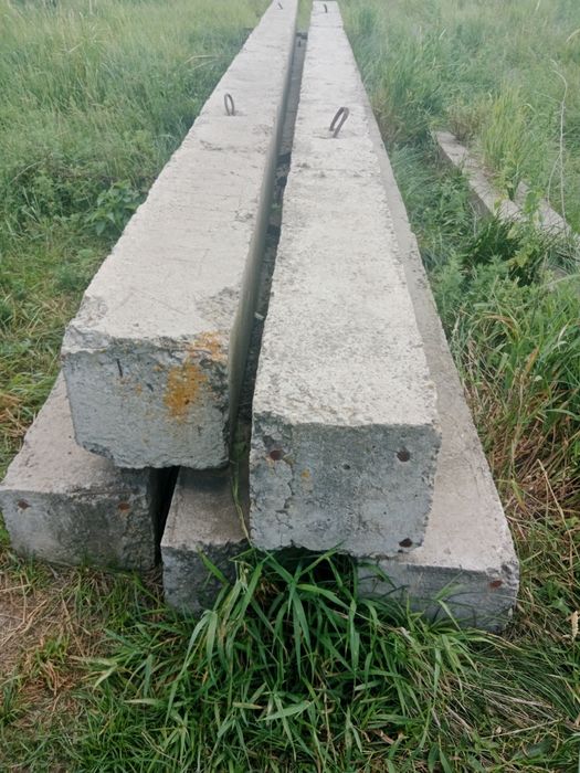Продам стоьлб бетонный (р 105)