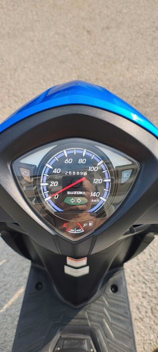 Продавам скутер Suzuki Address 110