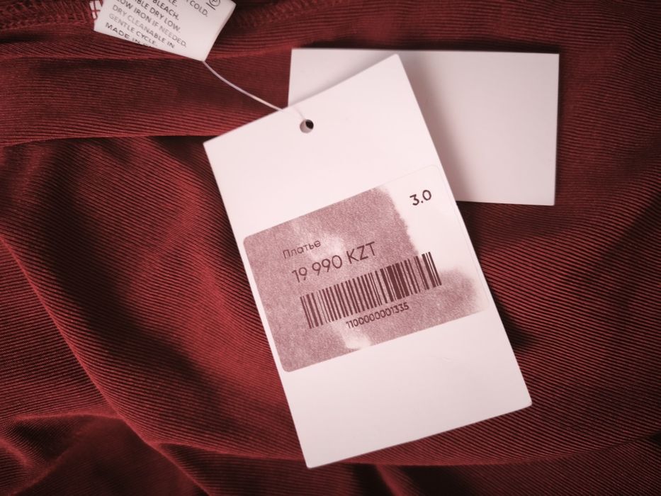 Продам новое вечернее платье