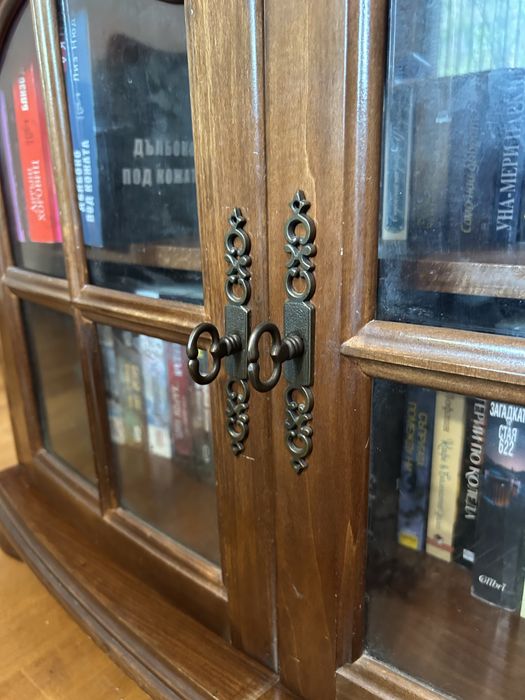 Комод/ шкаф , музикален шкаф, ъглова винтрина/секция и нощно шкафче