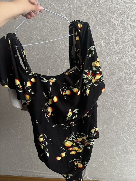 Продам купальник